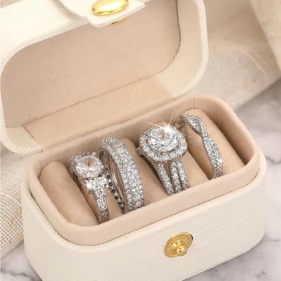 Elegant Rings Size 6 New In Box - Picture 3 of 6